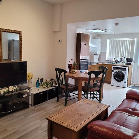 Nice Single Bedroom Near Qmc Nottingham Esterno foto